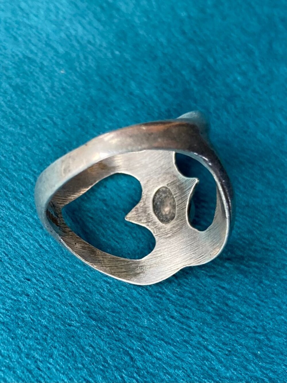 Lovely Vintage Turquoise and Sterling Native American Ring - Picture 4 of 5